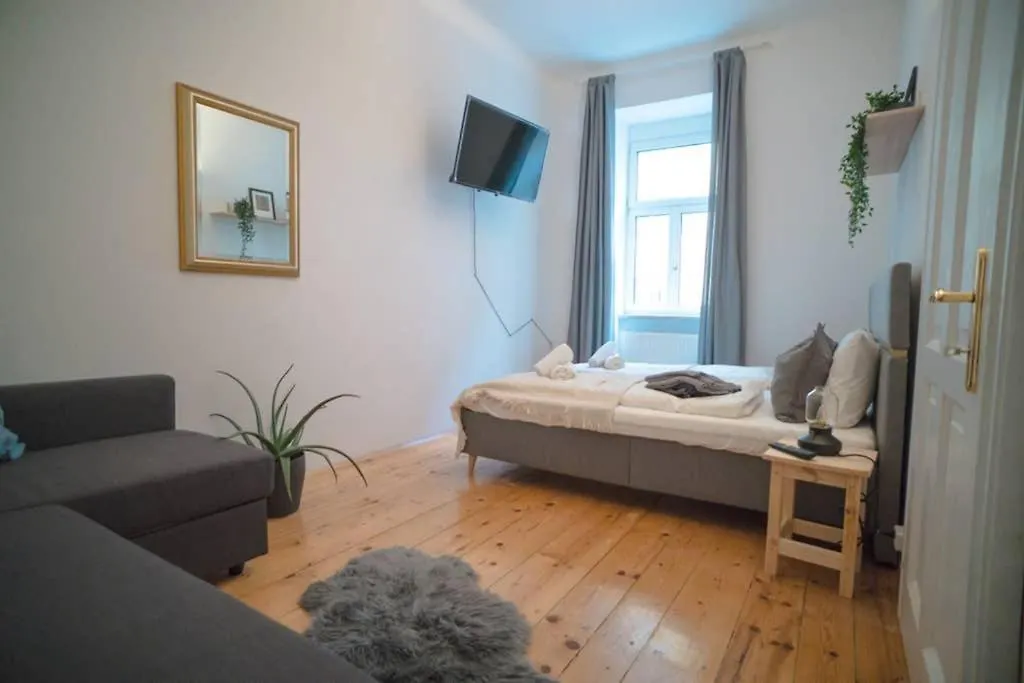 Cosy And Spacious Apartment In The Heart Of Innsbruck 0*,  Österreich